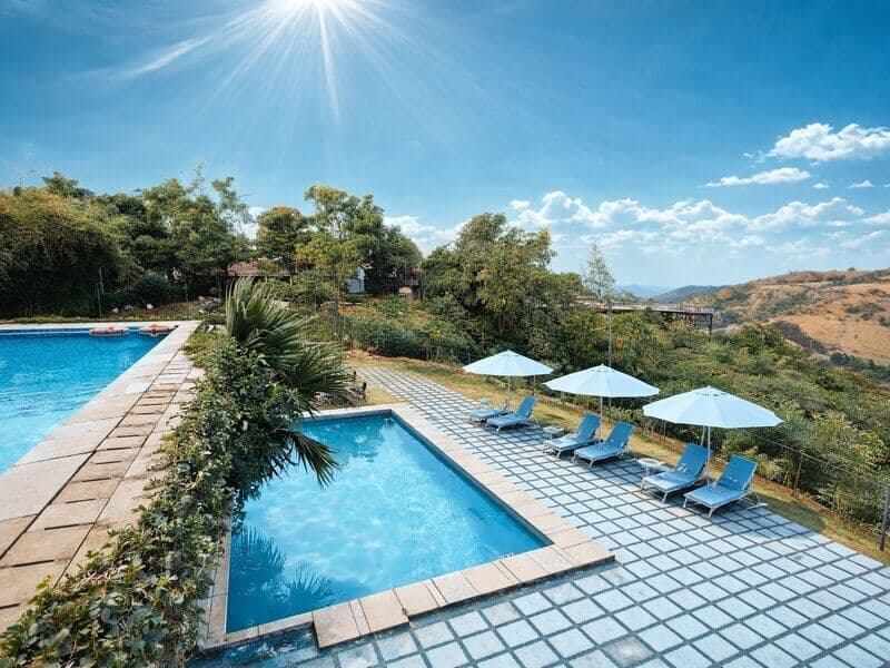 Kids pool waterfall