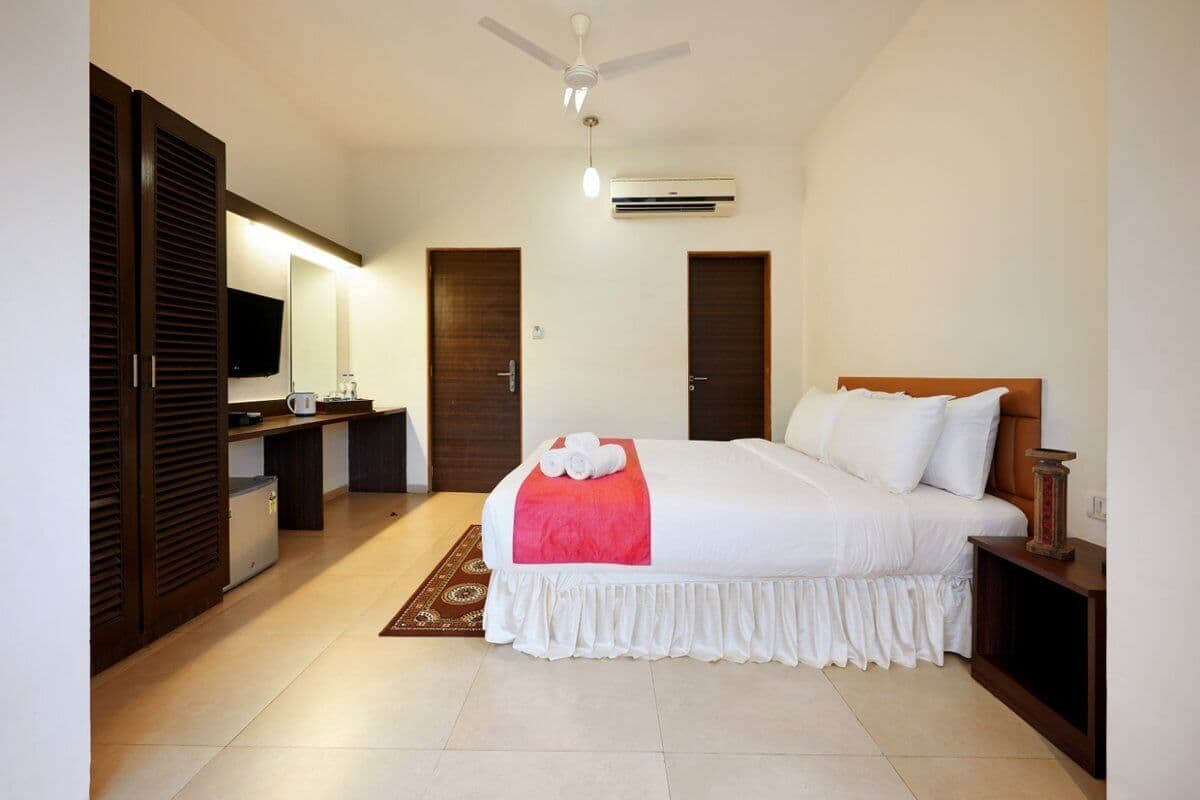 Koi Vista room – Manas View